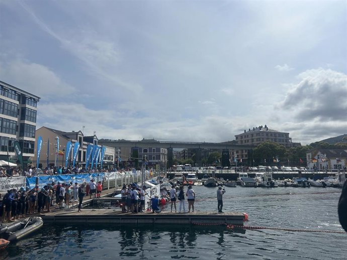 La Copa Asturias abre el Descenso a Nado de Navia con victorias de Moritz Bockes y Alessia Ossoli