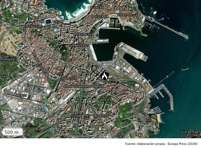 Incendio de madrugada en un edificio de A Coruña, a 2 de agosto de 2026.