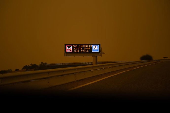 A-5 dirección Talavera de la Reina para acceder al sur de Ávila durante el incendio de Burgohondo