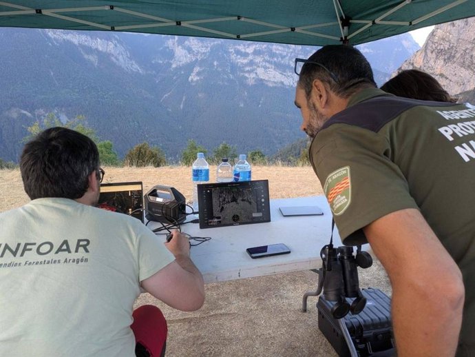 La Unidad de Drones de INFOAR analiza el incendio forestal de Plan.