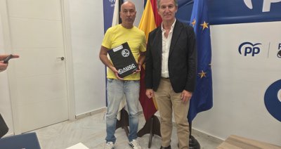 Feijóo se compromete con guardias civiles y policías de Ceuta a reforzar su autoridad y dotarlos de un mando único