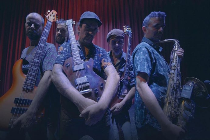 Imagen del grupo musical Fitovoltaje.