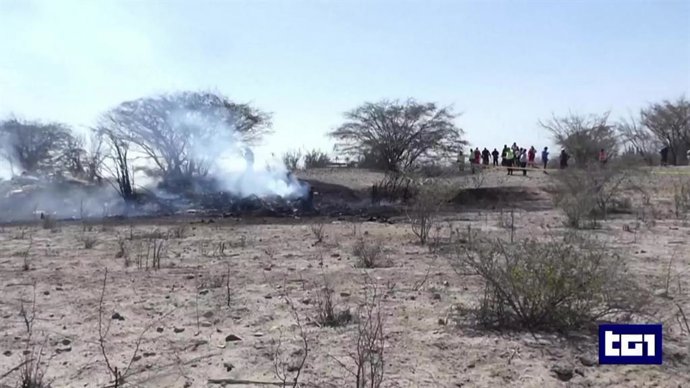 Peru, Peru: IPA87178063 - No entanto, um avião turístico com destino às Linhas de Nazca sofreu um acidente, causando a morte de 13 pessoas. Imagens da RAI News. Imagem/quadro distribuído por esta agência exclusivamente para fins editoriais. O material pod