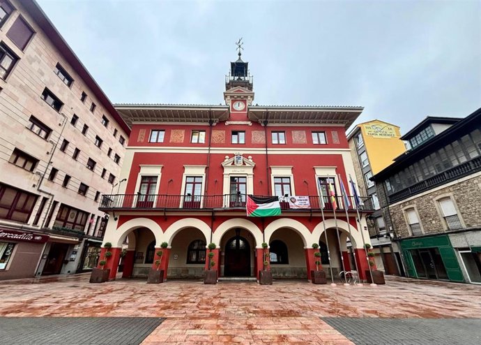 Archivo - Ayuntamiento de Langreo, en Sama.
