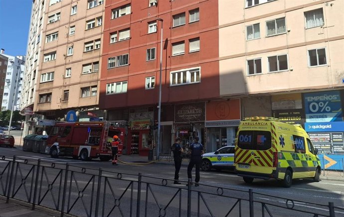 Extinguido un incendio en una vivienda de la calle José Hierro de Santander