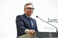 Gavira responsabiliza a Sánchez y a Marruecos de trasladar la crisis migratoria de Ceuta al litoral andaluz