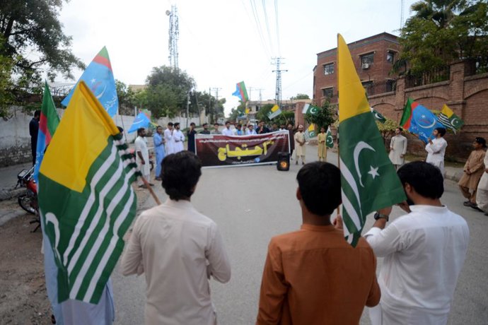 July 29, 2026, Peshawar, Peshawar, Pakistan: Pakistan: IJT activists protest after deadly Kashmir election clashesPESHAWAR, PAKISTAN, JULY, 29: Members of the student organization Islami Jamiat Talaba (IJT) take part in a protest in Peshawar on July 29, 2