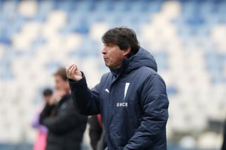 Futbol, Deportes Concepcion vs Universidad Catolica Decimoseptima fecha, campeonato Nacional 2026. El entrenador de Universidad Catolica Daniel Garnero es fotografiado durante el partido de primera division contra Deportes Concepcion disputado en el