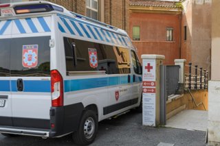 August 2, 2026, Rome, Italy: An emergency ambulance enters the avenue leading to the emergency room at Santo Spirito Hospital during the hottest hours of the first day of the fourth heat wave hitting Italy and Rome. Italy is facing the peak of the fourth 