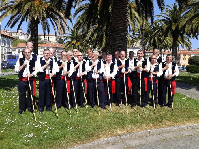 Archivo - El Coro Ronda 'Valle de Camargo', una de las agrupaciones que actuarán en Suances