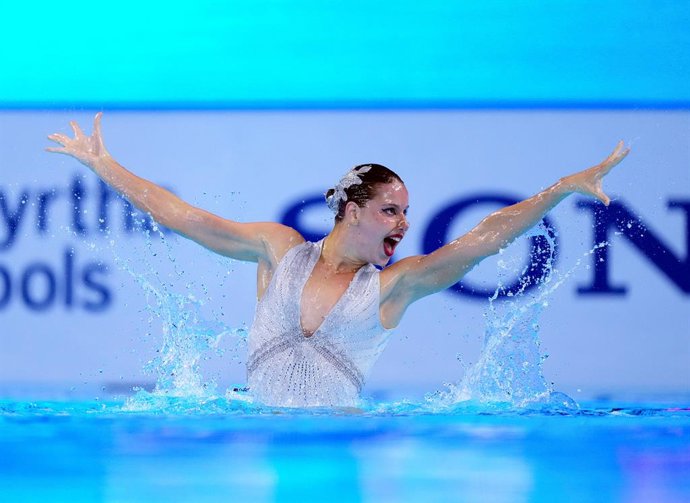 Archivo - Arquivo - CINGAPURA, 22 de julho de 2025  -- Iris Tio Casas, da Espanha, se apresenta durante a final da prova individual livre feminina de natação artística no Campeonato Mundial de Esportes Aquáticos em Cingapura, em 22 de julho de 2025.,Image