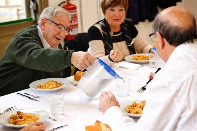 Comedor mayores en Zaragoza.