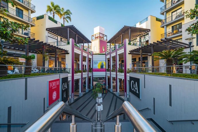 Archivo - Centro comercial Forum Madeira en Portugal