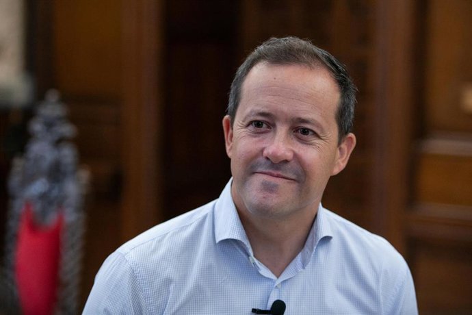 El alcalde de Toledo, Carlos Velázquez.