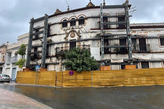 Imagen de la fachada de la sede judicial de Alcalá de Guadaíra