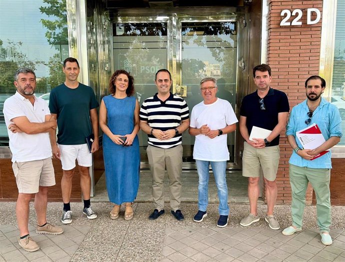 El secretario de Organización del PSOE de Granada, José Antonio Carranza, ha mantenido una reunión con los responsables de las agrupaciones locales de los municipios de más de 20.000 habitantes para abordar la estrategia para las elecciones municipales