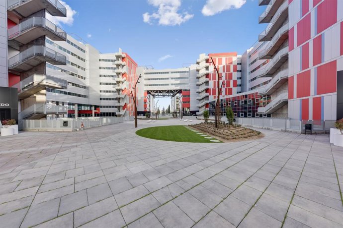 Archivo - Exterior del complejo de oficinas Square Garden (Rivas-Vaciamadrid).