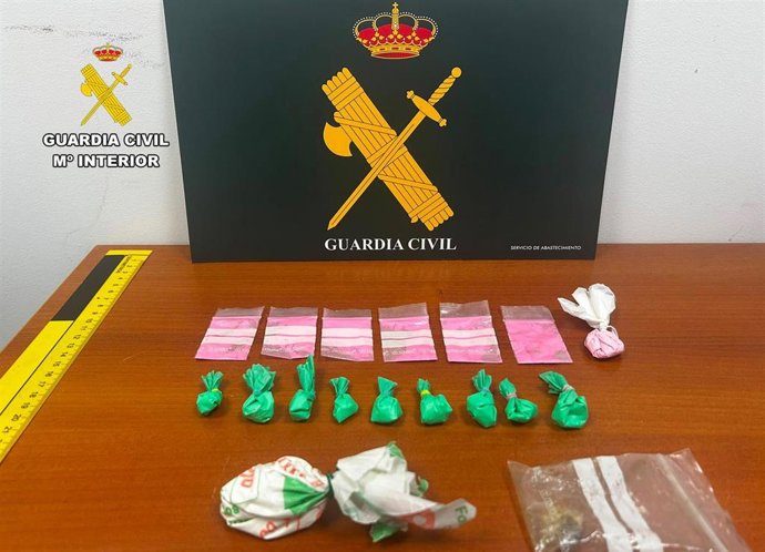 La Guardia Civil interviene 115 dosis de cocaína y 34 de cocaína rosa en Moratalla