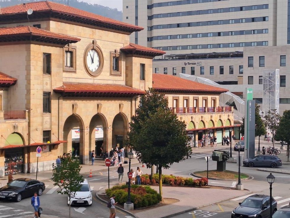 Archivo - EStación de tren de Oviedo.