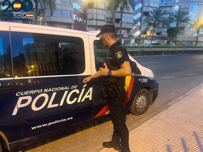 Detenido por golpear con un vaso de cristal a un hombre en un bar del paseo marítimo de Palma.