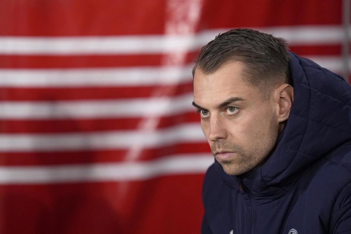 Archivo - El entrenador alemán del Southampton, Tonda Eckert, durante un partido de la Segunda División inglesa.