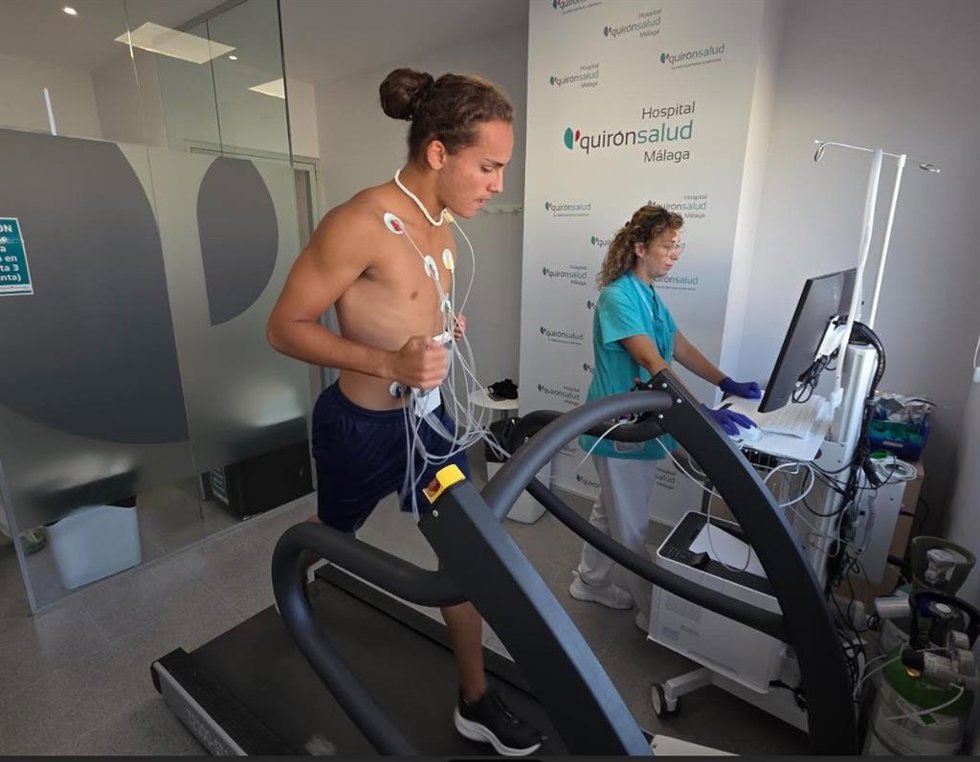 Trops Málaga Balonmano inicia la pretemporada con los reconocimientos médicos en Quirónsalud Málaga
