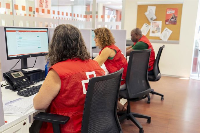 Cruz Roja activa en Córdoba el proyecto 'Cicatrices Invisibles', para mejorar la salud mental en colectivos vulnerables.