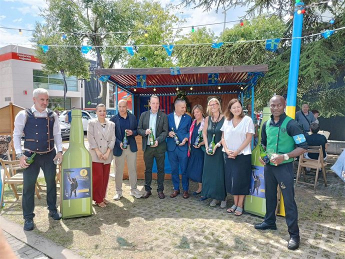 Presentación de la edición especial 2026 de sidra solidaria 'Día de Asturias' de Tierra Astur, en la 69 Feria Internacional de Muestras de Asturias, en el recinto ferial gijonés 'Luis Adaro'.