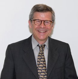 El poeta y farmacéutico José Félix Olalla Marañón