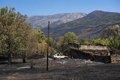 Controladas reactivaciones del incendio de Burgohondo en La Adrada y El Tiemblo, y se trabaja en la presa del Horcajo
