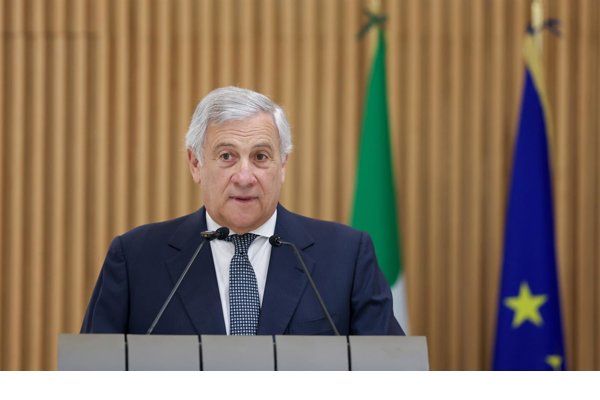 Tajani defiende que la exclusión de España de Schengen "se ajusta a los tratados" de la UE