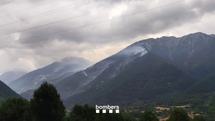 Imatge de l'incendi a Senet (Lleida)