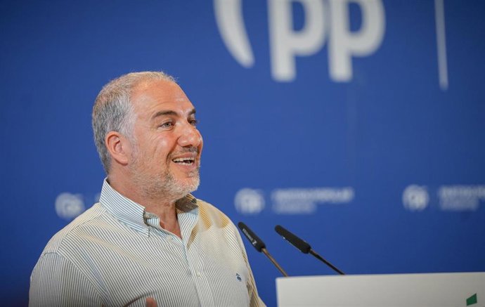 El vicesecretario general de Política Autonómica y Municipal y Análisis Electoral del PP, Elías Bendodo,durante su intervención en la reunión de la Junta Directiva Autonómica del partido en Sevilla en una imagen de archivo