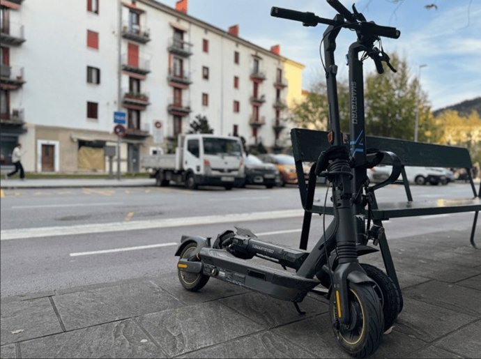 Archivo - Patinetes eléctricos.-ARCHIVO