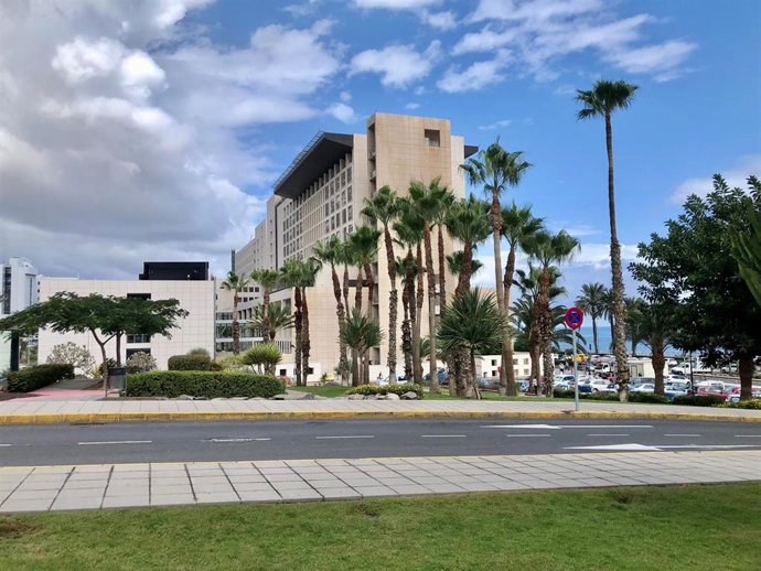 Archivo - Exterior del hospital Materno-Infantil de Las Palmas de Gran Canaria