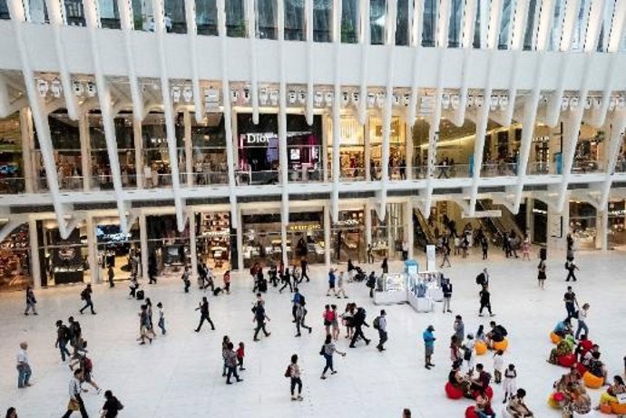 Interior de un centro comercial
