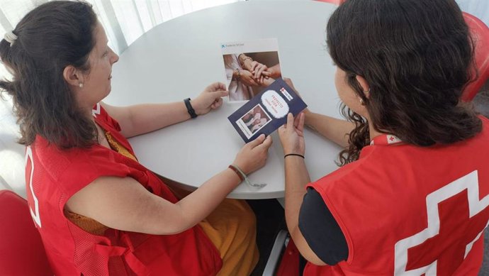 Voluntarias de Cruz Roja Huelva.