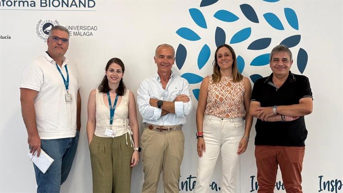 Un estudio liderado por IBIMA descubre en el calostro una población única de neutrófilos, diferente a la que circula por la sangre.