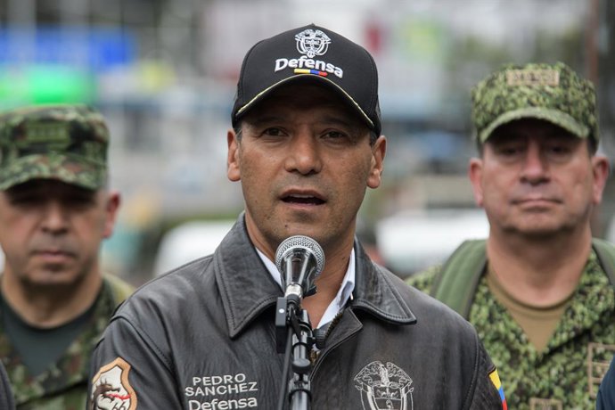 Archivo - Arquivo - 18 de abril de 2026, Ipiales, Nariño, Colômbia: O ministro da Defesa da Colômbia, Pedro Sánchez, durante sua visita à fronteira com o Equador em meio às tensões tarifárias entre os dois governos, em Ipiales, Colômbia, em 18 de abril de