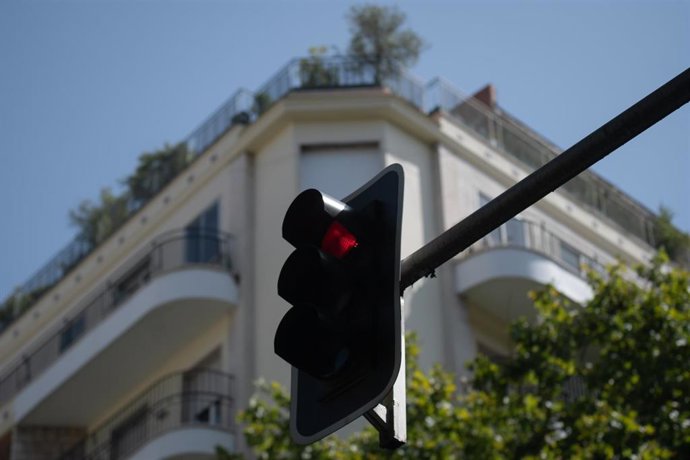 Fachada del ático en el barrio de Chamberí adquirido por la Comunidad de Madrid, a 30 de julio de 2026, en Madrid (España). La Comunidad de Madrid ha decidido vender el ático de Chamberí adquirido por el Gobierno regional para "ayudar en la reconstrucción