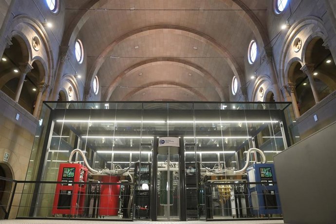 Archivo - Ordenador cuántico de MareNostrum Ona en el interior de las instalaciones del Barcelona Supercomputing Center
