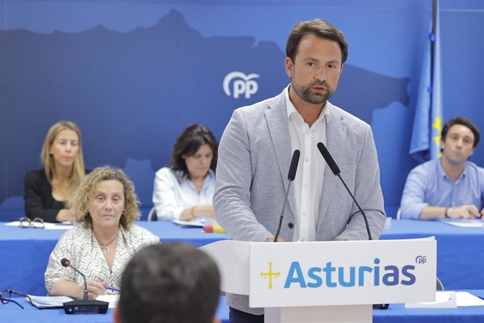 Archivo - El presidente del PP de Asturias, Álvaro Queipo, durante un Comité Ejecutivo Autonómico, en Oviedo.