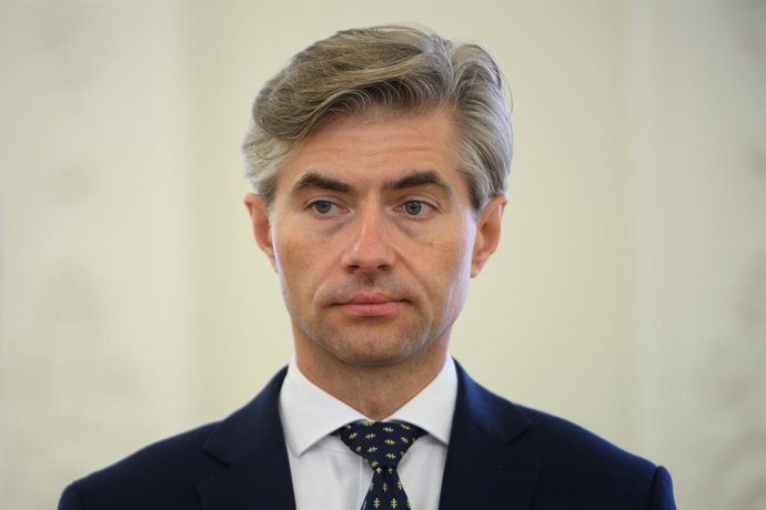 15 de julho de 2026, Vilnius, Lituânia: O ministro das Relações Exteriores da Lituânia, Kestutis Budrys, foi visto durante a reunião entre o presidente da Letônia, Edgars Rinkevics, e o presidente da Lituânia, Gitanas Nauseda, no Palácio Presidencial. O p