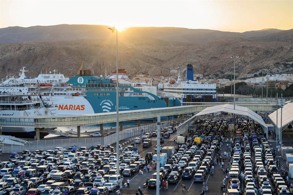 Puerto de Almería durante la Operación Paso del Estrecho 2026.
