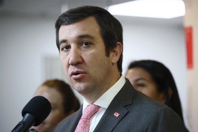 Chile.- Timonel UDI criticó "lógica del no diálogo" por megarreforma pero está optimista