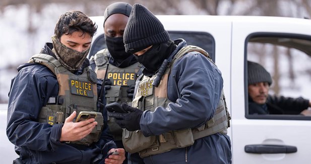 Un juez tumba una ley en el estado de Nueva York que prohíbe el uso de máscaras a efectivos del ICE