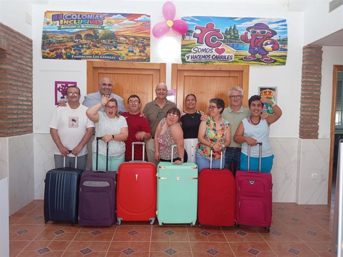 Participantes y responsables de las II Colonias Inclusivas de Armuña de Almanzora (Almería).
