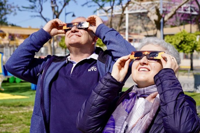 Archivo - La Aemet actualizará desde este viernes la previsión del eclipse 
