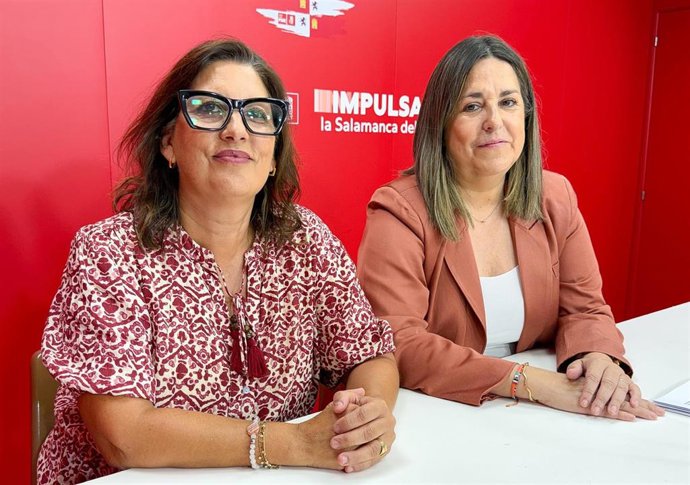 La procuradora socialista Noelia Merino, y la secretaria provincial de Sanidad del PSOE, Lourdes Rubio