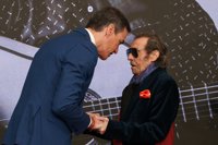 Pedro Sánchez recuerda al guitarrista Pepe Habichuela tras su muerte: "Su música seguirá sonando"